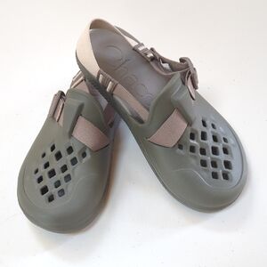 Chaco, Chillos, Moss/Army Green Color Clogs. Size 7